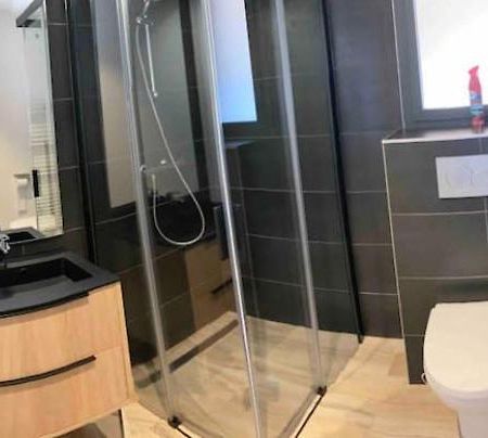 Chambre Avec Salle De Bains Privative Hermonville Buitenkant foto